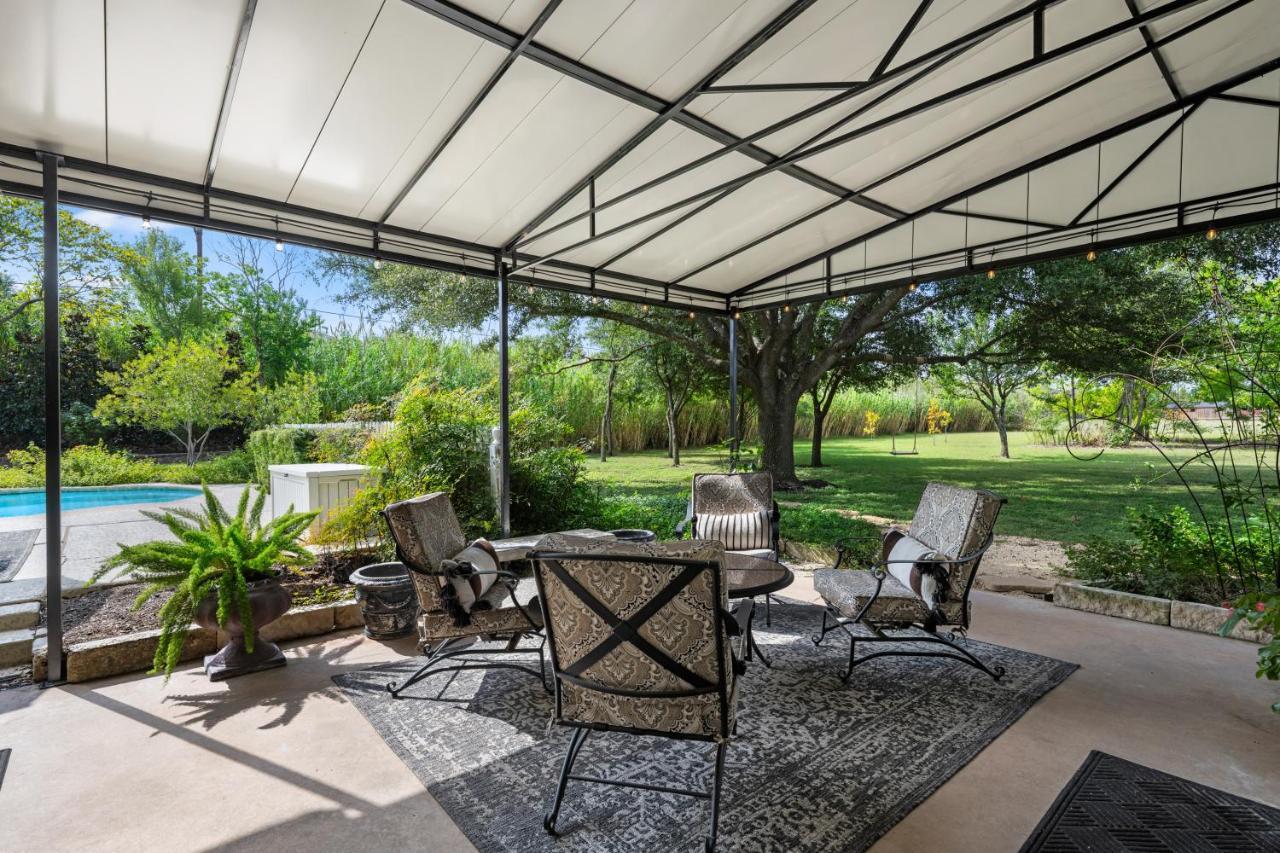 The Plantation House Boutique Inn Pflugerville Exterior photo