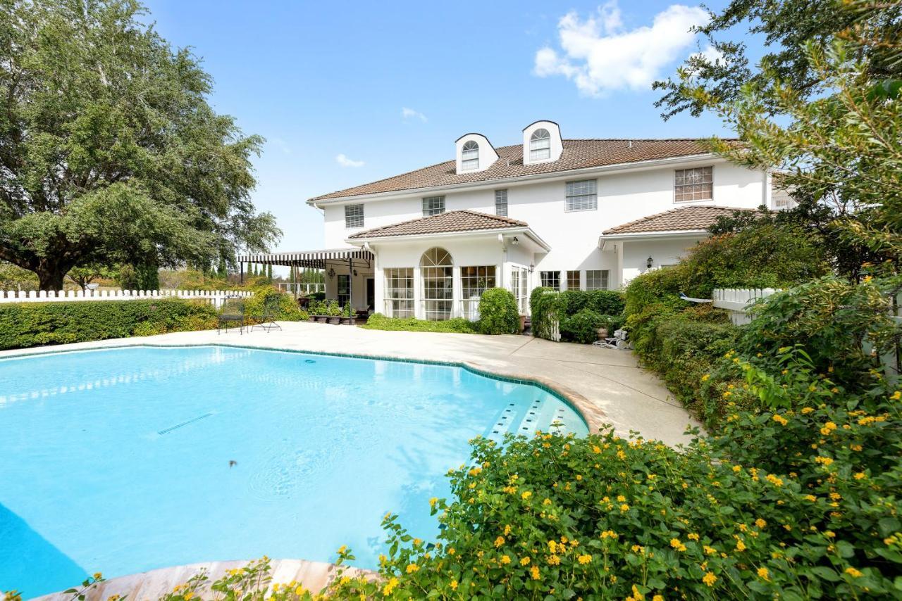The Plantation House Boutique Inn Pflugerville Exterior photo
